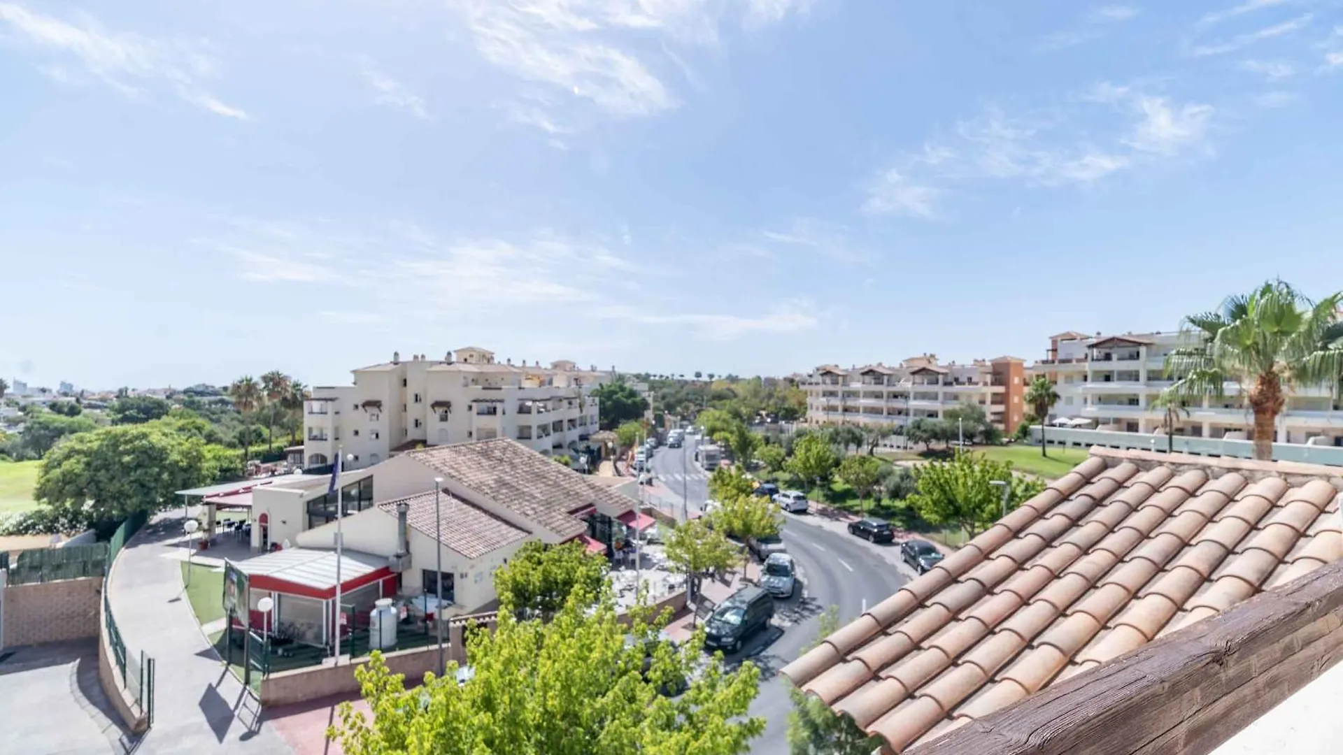 116 - Penthouse With Views And Pool, 5Min Away From Golf Course! Apartment Benalmadena