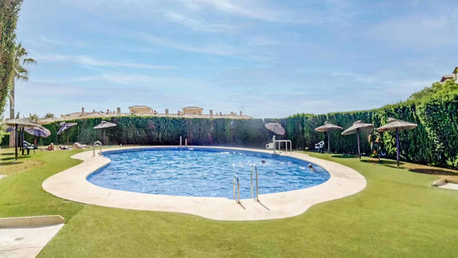 116 - Penthouse With Views And Pool, 5Min Away From Golf Course! Apartment Benalmadena